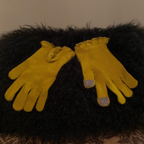 Mud Pie Vintage Style Knit Gloves - Picture 2 of 5